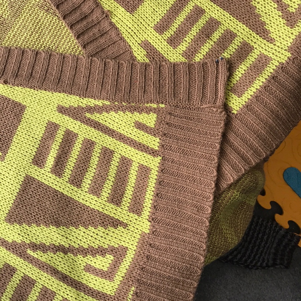 Cardigan - Picture 4 of 4